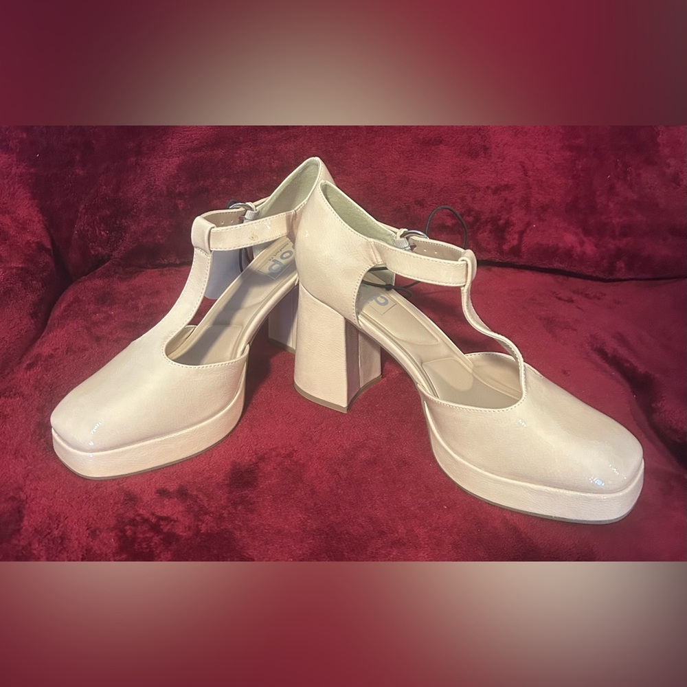 POP Worthy Nude Platform Square Toe Shoes New In Box MRP $75.00